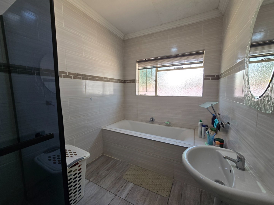 4 Bedroom Property for Sale in Potchefstroom North West